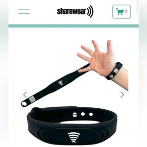 Kid Sharewear Safety Tracker Black Band NEW